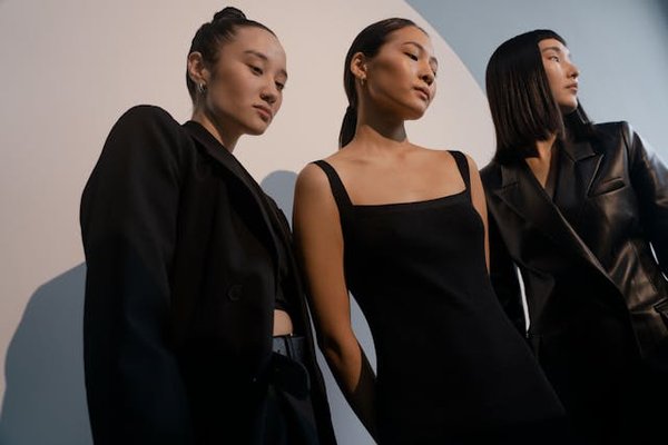 Quels sont les meilleurs choix de robes à manches longues pour des événements d'hiver?